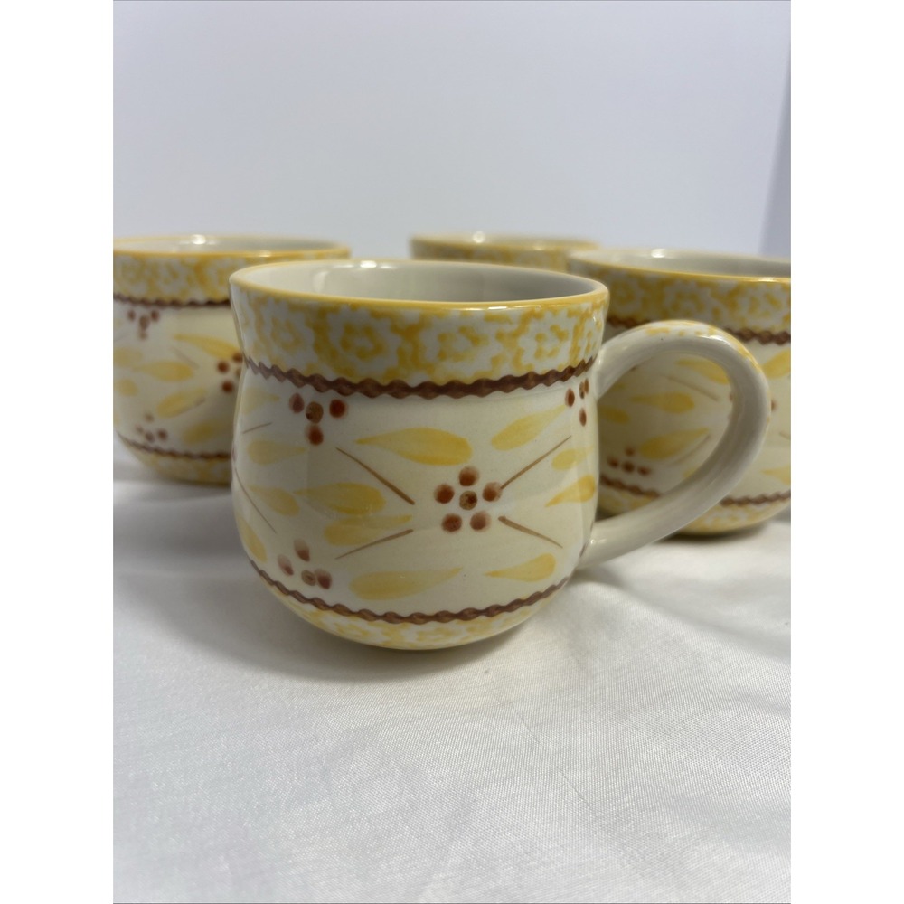 Temptations by Tara Old World Yellow 4- 12 oz Coffee Mugs